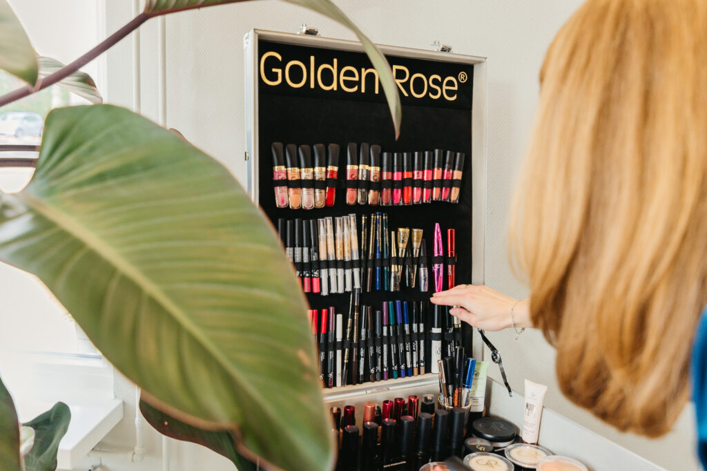 Foto van het Golden Rose assortiment bij Feel Good Hair and Beauty
